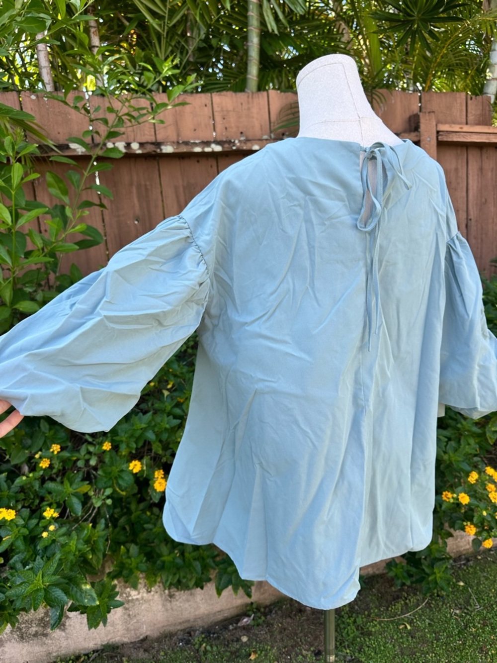 Blue Balloon Sleeve Blouse Size M - Picture 5 of 5